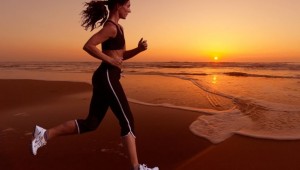 woman_running_during_sunset