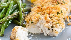 baked-haddock-with-garlic-green-beans